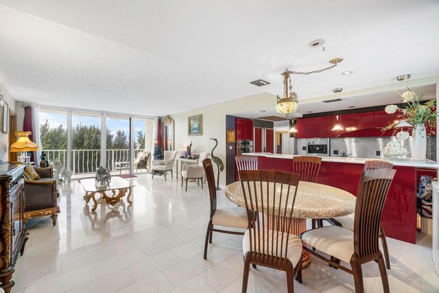 2774 S Ocean Boulevard 708, Palm Beach, FL 33480