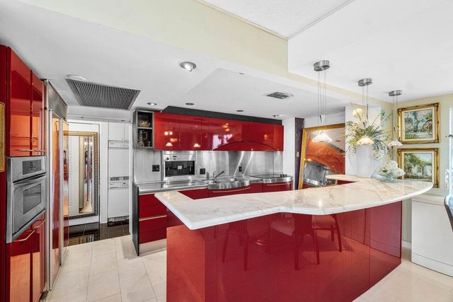 2774 S Ocean Boulevard 708, Palm Beach, FL 33480