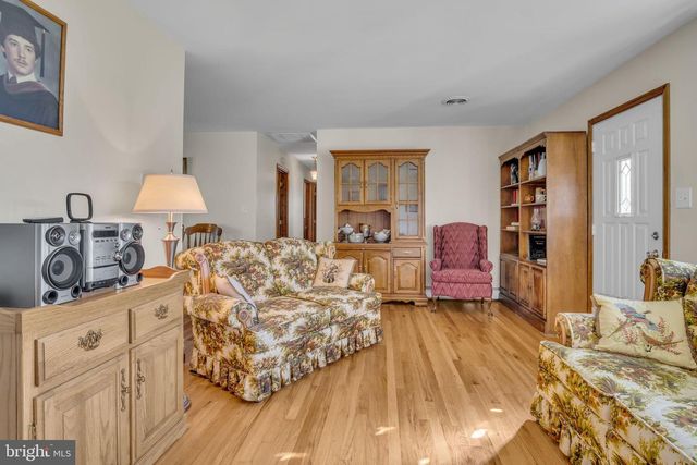 1325 GOODYEAR RD, Gardners, PA 17324