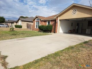 1121 Dixon Circle, Copperas Cove, TX 76522
