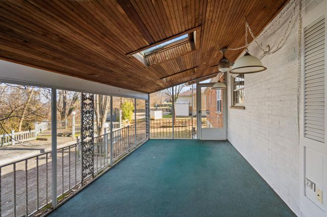 73 Harrison Avenue, Bellevue, KY 41073