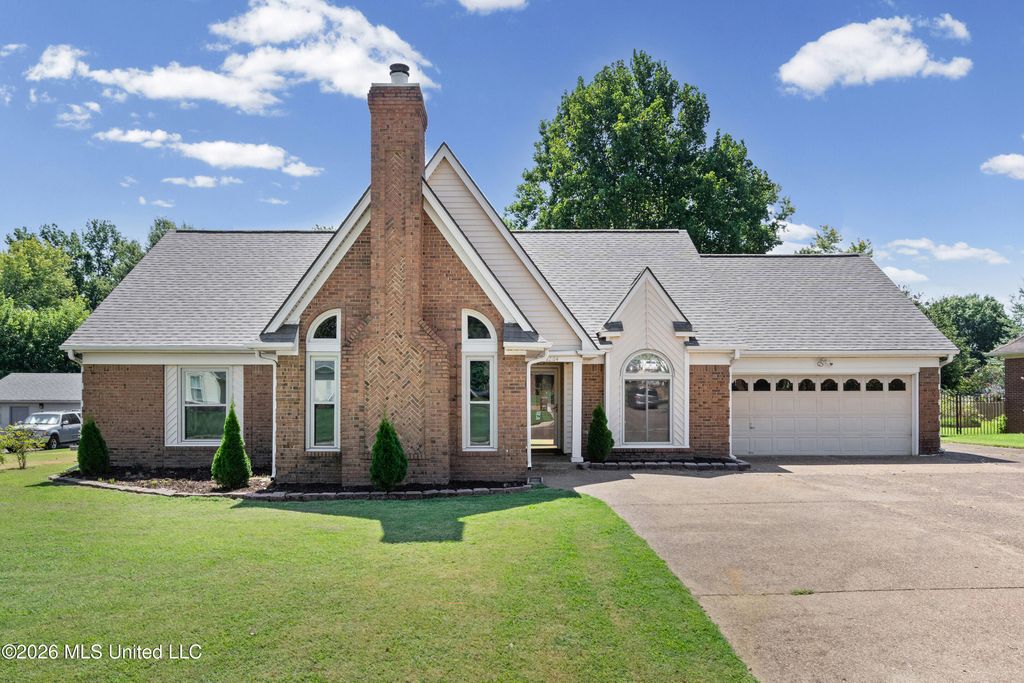 7264 Flower Creek Drive, Southaven, MS 38671 — exterior