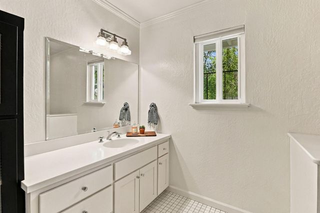 600 Pennsylvania Avenue 5, Los Gatos, CA 95030