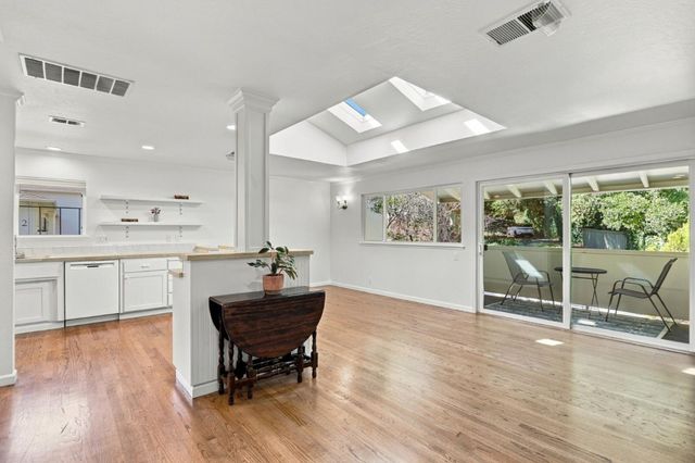 600 Pennsylvania Avenue 5, Los Gatos, CA 95030