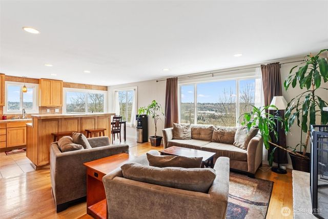 5162 S Wallace Street, Seattle, WA 98178