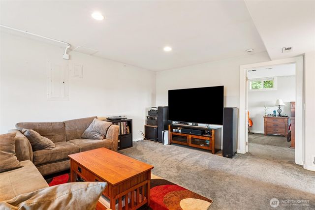 5162 S Wallace Street, Seattle, WA 98178