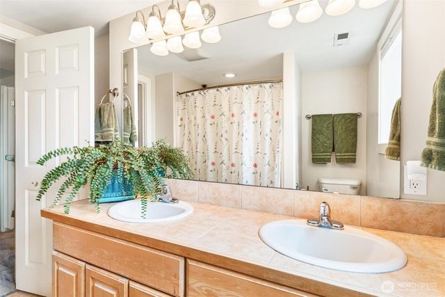 5162 S Wallace Street, Seattle, WA 98178