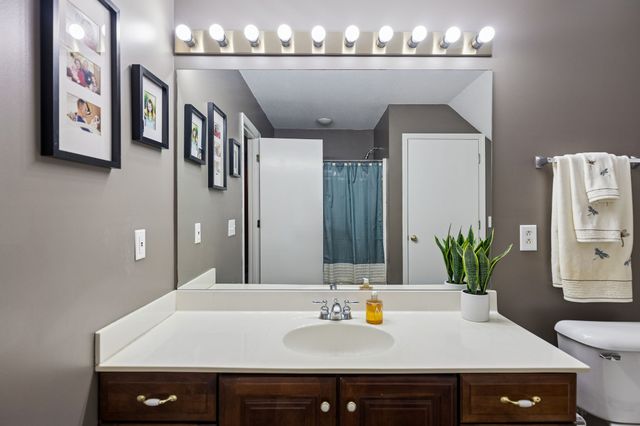 7488 Lowe Ln, Rockvale, TN 37153