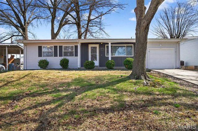 77 Tom Sawyer Drive, St Charles, MO 63303