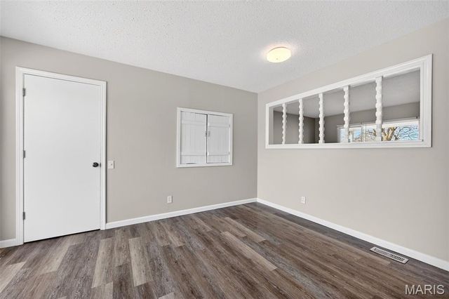 77 Tom Sawyer Drive, St Charles, MO 63303