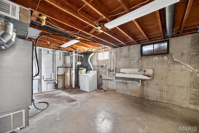 77 Tom Sawyer Drive, St Charles, MO 63303