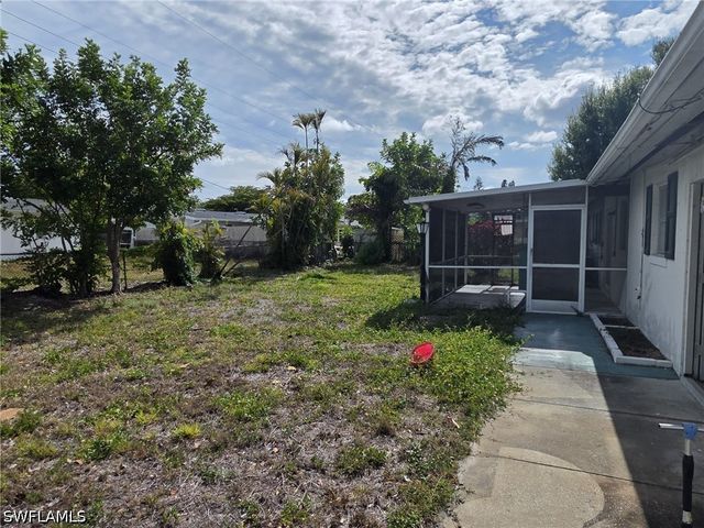 33 Broadway CIR, Fort Myers, FL 33901