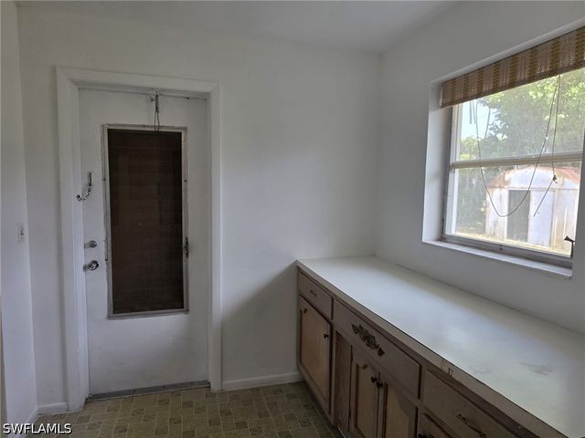 33 Broadway CIR, Fort Myers, FL 33901