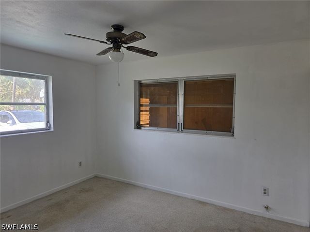33 Broadway CIR, Fort Myers, FL 33901