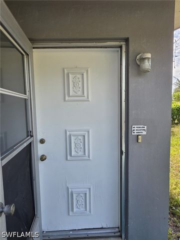 33 Broadway CIR, Fort Myers, FL 33901