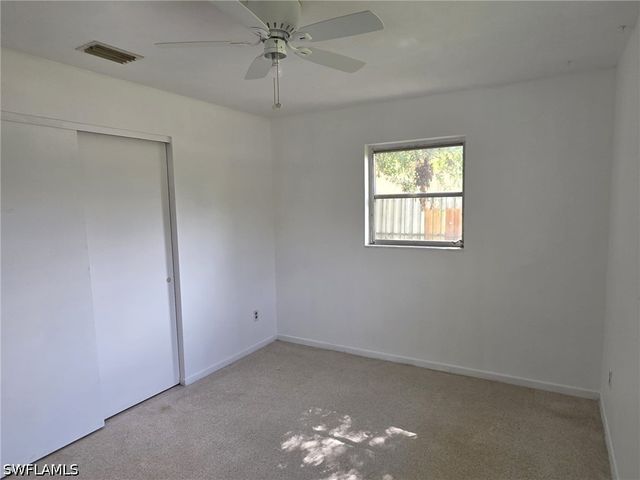 33 Broadway CIR, Fort Myers, FL 33901
