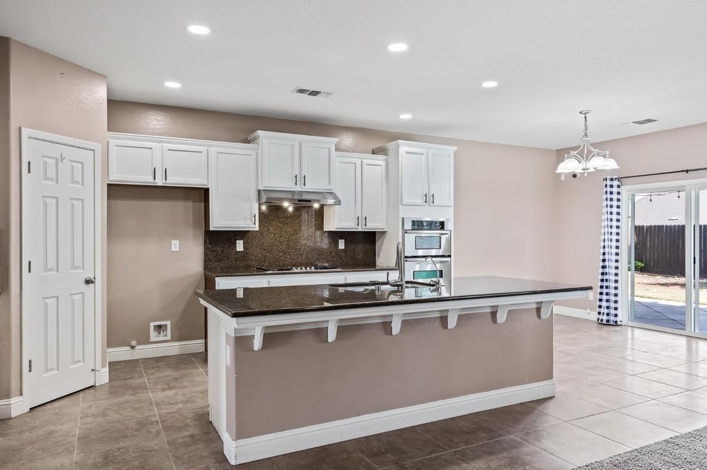 Image 14 of property listing at 5848 E Platt Avenue, Fresno, CA 93727