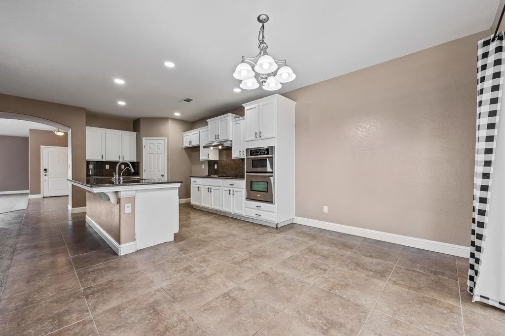 Image 20 of property listing at 5848 E Platt Avenue, Fresno, CA 93727