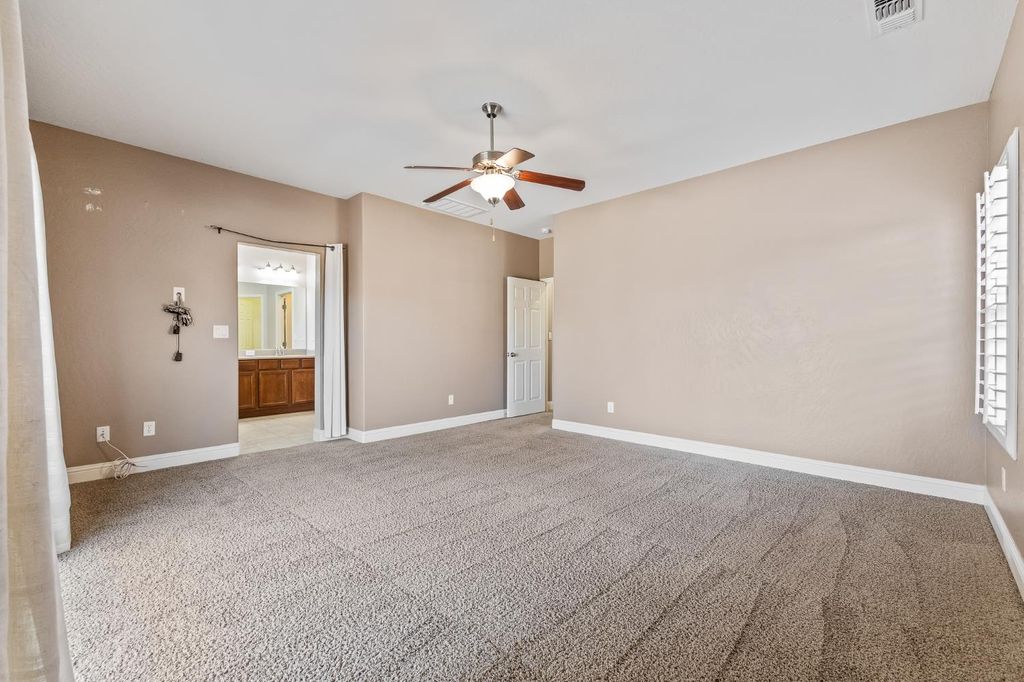 Image 26 of property listing at 5848 E Platt Avenue, Fresno, CA 93727