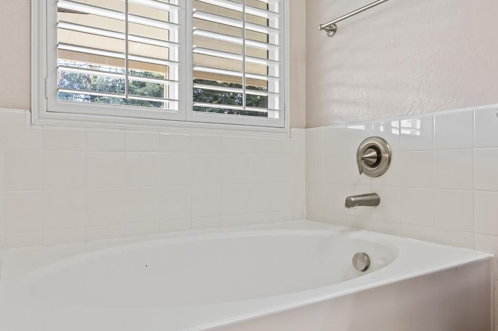 Image 34 of property listing at 5848 E Platt Avenue, Fresno, CA 93727