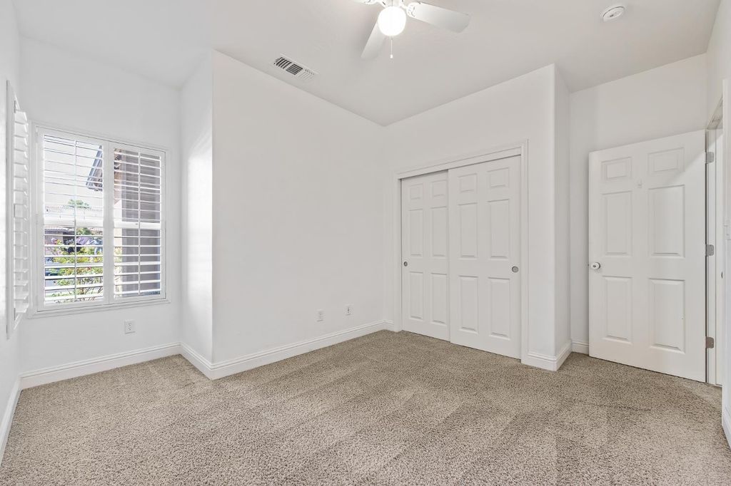 Image 36 of property listing at 5848 E Platt Avenue, Fresno, CA 93727
