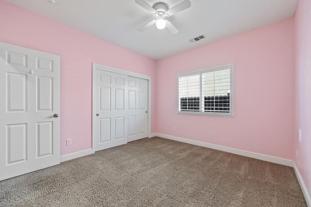 Image 44 of property listing at 5848 E Platt Avenue, Fresno, CA 93727