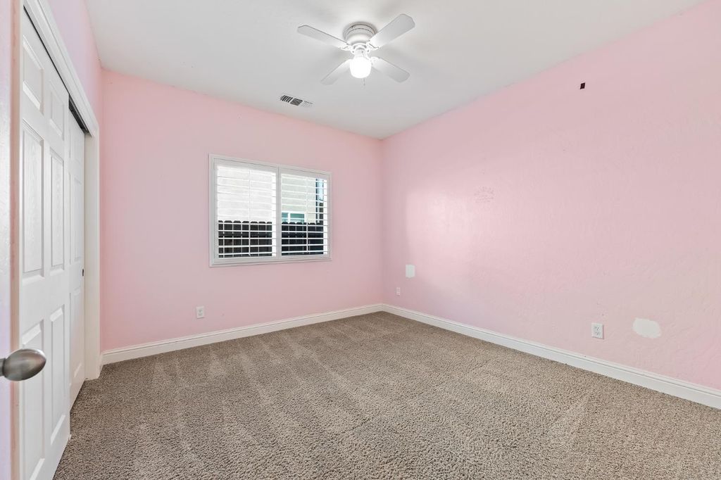 Image 45 of property listing at 5848 E Platt Avenue, Fresno, CA 93727