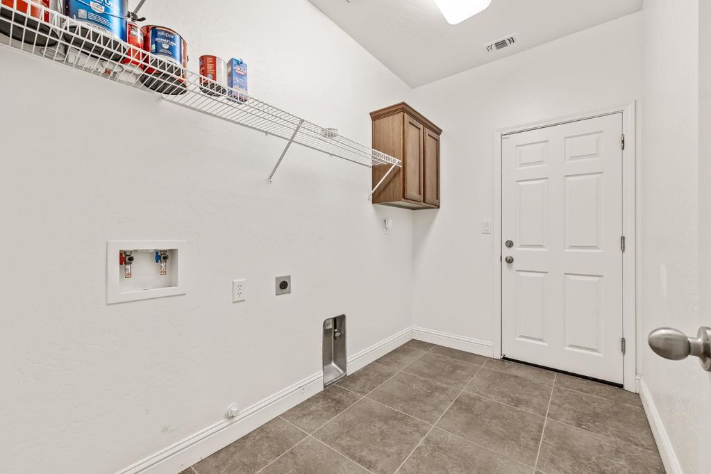 Image 46 of property listing at 5848 E Platt Avenue, Fresno, CA 93727