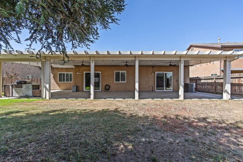 Image 53 of property listing at 5848 E Platt Avenue, Fresno, CA 93727