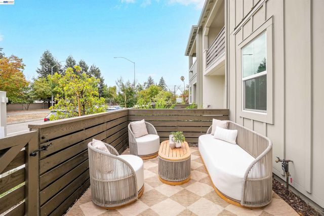 3806 Norbridge Ave, Castro Valley, CA 94546
