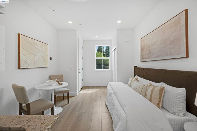 3806 Norbridge Ave, Castro Valley, CA 94546