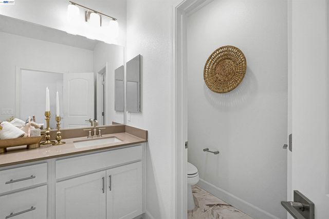 3806 Norbridge Ave, Castro Valley, CA 94546