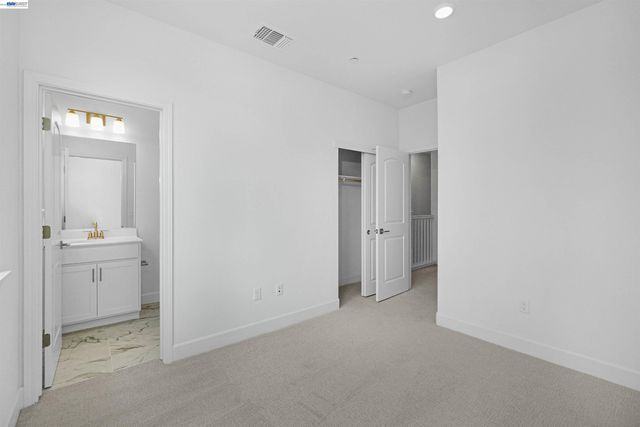 3806 Norbridge Ave, Castro Valley, CA 94546