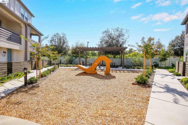3806 Norbridge Ave, Castro Valley, CA 94546