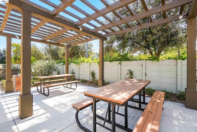 3806 Norbridge Ave, Castro Valley, CA 94546