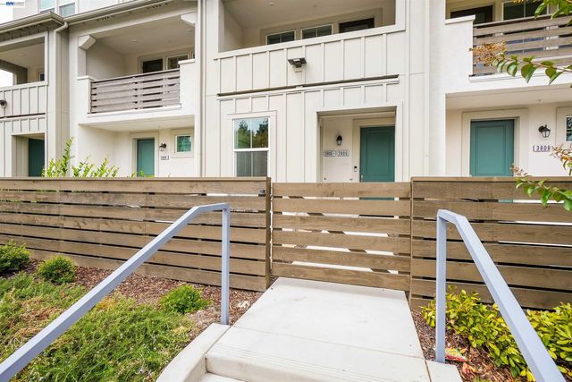 3806 Norbridge Ave, Castro Valley, CA 94546