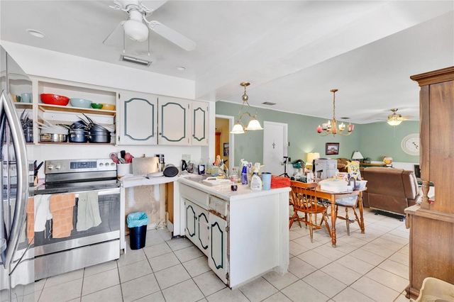 112 SANDBURG LANE, Winter Haven, FL 33884
