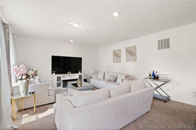 8110 Lucas Lane, Charlestown, IN 47111