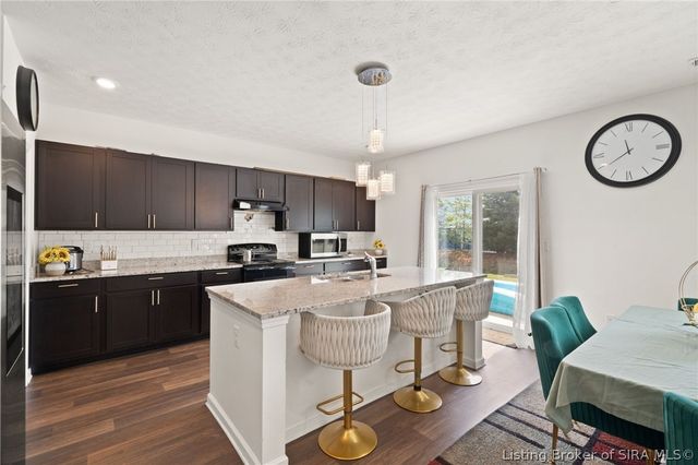 8110 Lucas Lane, Charlestown, IN 47111