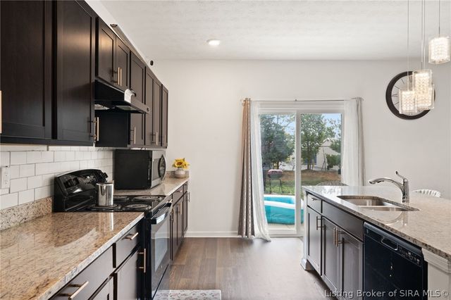 8110 Lucas Lane, Charlestown, IN 47111