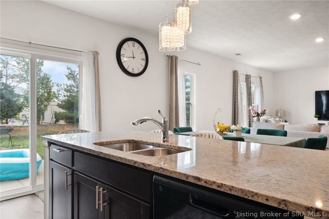 8110 Lucas Lane, Charlestown, IN 47111