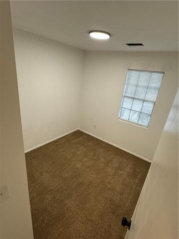 901 Pine Tree Trail 13D, Atlanta, GA 30349