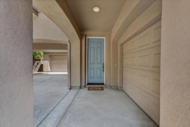 211 Tarquina Ct, El Dorado Hills, CA 95762