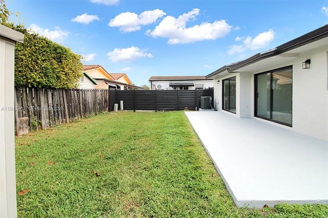 13379 NW 3rd Ter, Miami, FL 33182