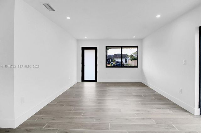 13379 NW 3rd Ter, Miami, FL 33182