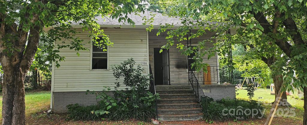 106 Crescent Avenue, Gastonia, NC 28054