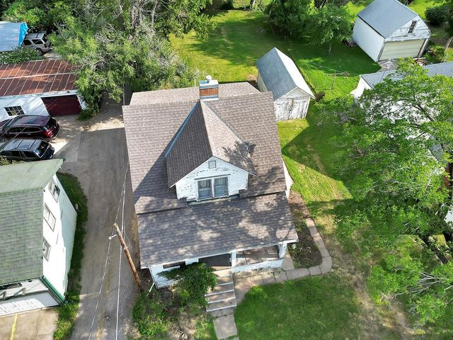 230 W 15th St N, Wichita, KS 67203