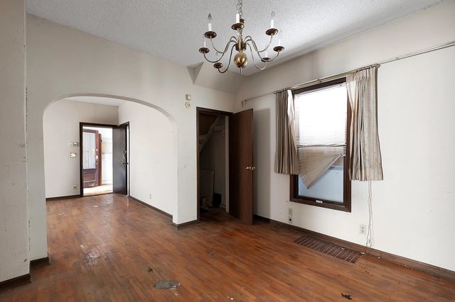 230 W 15th St N, Wichita, KS 67203