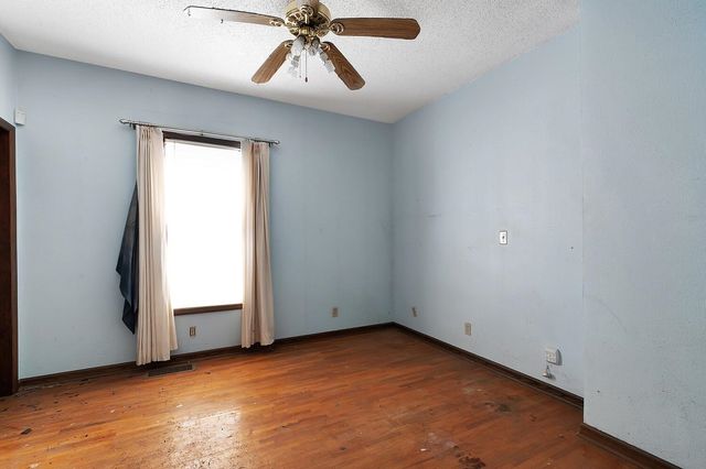 230 W 15th St N, Wichita, KS 67203