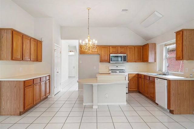 9619 E Withers Way Circle, Houston, TX 77065